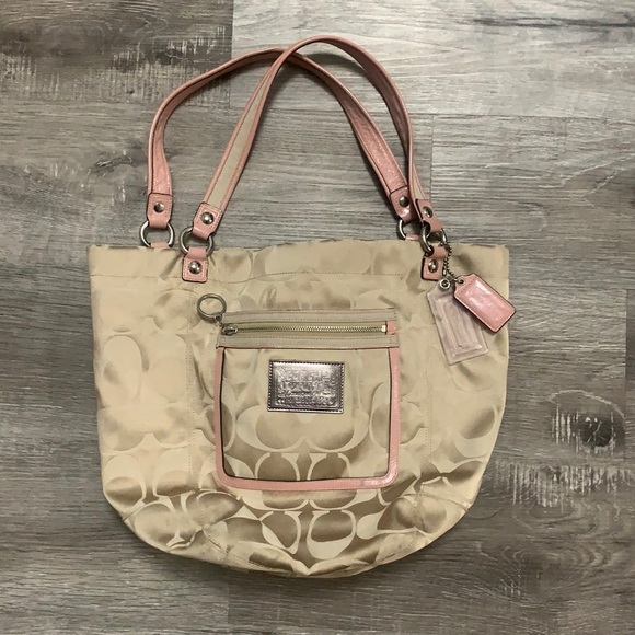 Authentic Coach purse - Picture 1 of 3